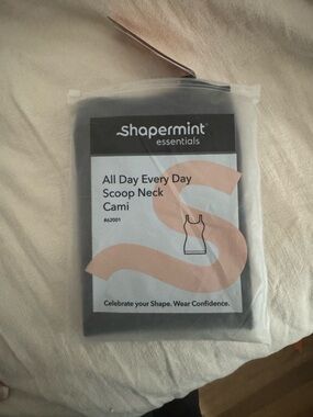 Shapermint Black Scoop Neck Cami - 3XL
